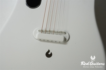 ME2 - White
